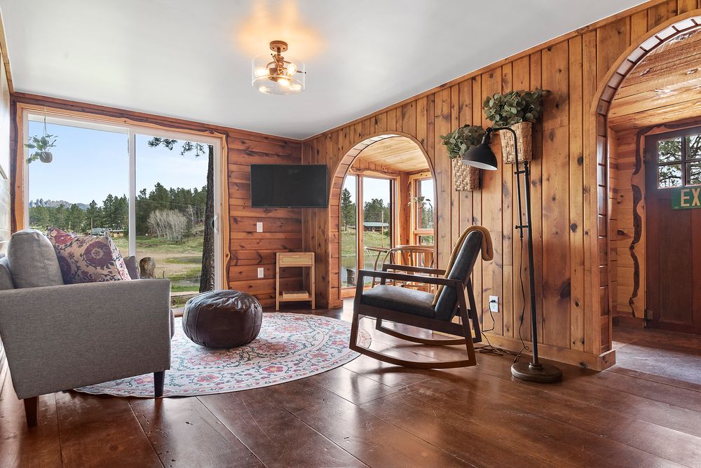 BLACK HILLS BUNGALOWS 24941 America Center Rd, Custer, South Dakota