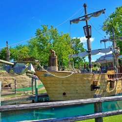 Pirate's Cove Adventure Golf