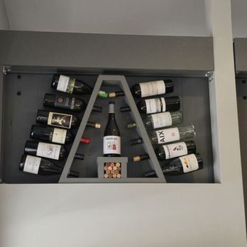 Black Salt - Bars Near Me - Swansea, Massachusetts