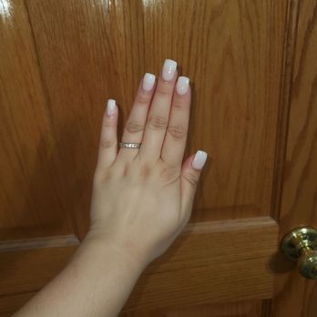 Nail Essence Salon & Spa - Nail Salons Near Me - Morton Grove, Illinois