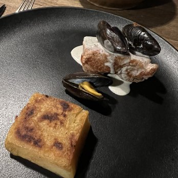 Le Chien de Pavlov - Potato thing, pork belly and mussels - Bistros Near Me - Bordeaux, 33 Le Chien de Pavlov - Potato thing, pork belly and mussels - Bistros Near Me - Bordeaux, 33
