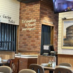 Italianni's - Love this  No  but a delicious meal! Had a salad and Mediterranean pasta with added grilled chicken.