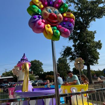 Marenna Amusements - Another view of the Tea Cups - Amusement Parks Near Me
