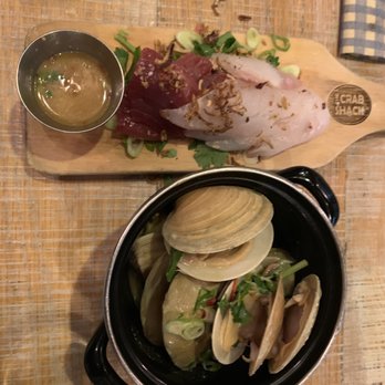 The Crab Shack - Raw fish board and 500g pot of Cloudy Bay clams - Seafood Near Me - Wellington, WGN