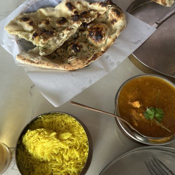 Curryosity - Chicken Tikka.. garlic Naan ..Rice - Indian Near Me - San Diego, California Curryosity - Chicken Tikka.. garlic Naan ..Rice - Indian Near Me - San Diego, California