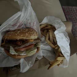 Babe's Old Fashioned Food - #5 combo with bacon and cheese