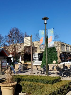 The Mall at Partridge Creek by null