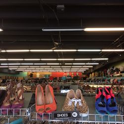 Plato's Closet - BIG PLACE!