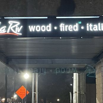 LA RIV WOOD FIRED ITALIAN - Updated July 2025 - 141 Photos & 101 ...
