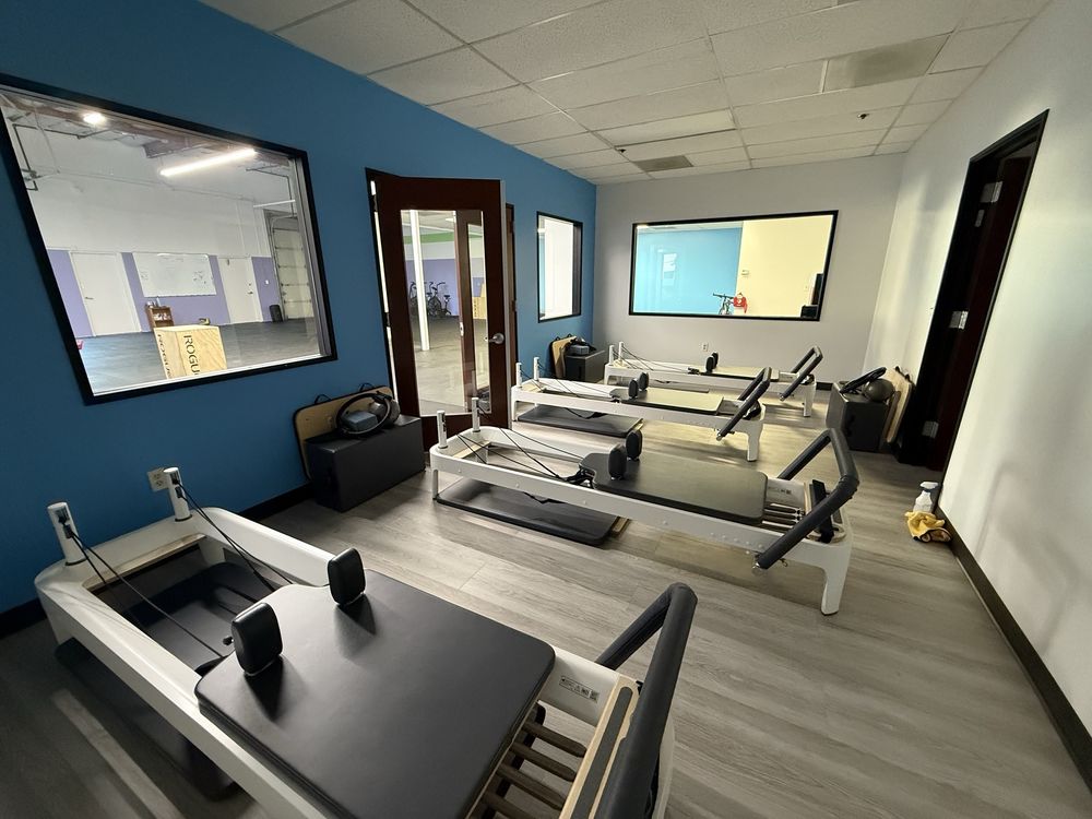 Athletic Performance Studio Logo