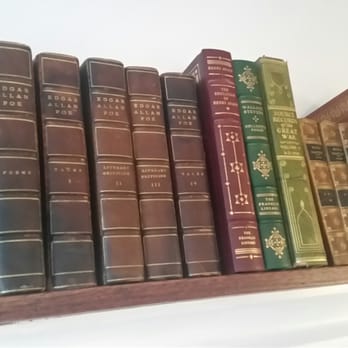 Mineral Point Hotel - Fabulous book selections in the hallway! - Hotels Near Me - Mineral Point, Wisconsin Mineral Point Hotel - Fabulous book selections in the hallway! - Hotels Near Me - Mineral Point, Wisconsin
