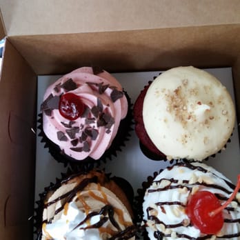 Smallcakes - Time to be jealous! Smallcakes...AWESOME! MMM! Went to CFA but they don't carry brownies anymore. This is better! - Desserts Near Me - Warner Robins, Georgia Smallcakes - Time to be jealous! Smallcakes...AWESOME! MMM! Went to CFA but they don't carry brownies anymore. This is better! - Desserts Near Me - Warner Robins, Georgia