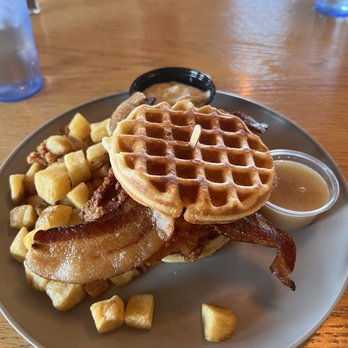 Jewel's Bakery and Cafe - El pollo fuego - Bakeries Near Me - Phoenix, Arizona