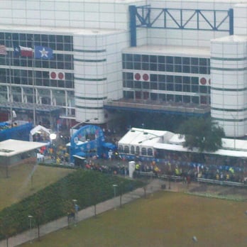 Chevron Houston Marathon - Finish line (after a hot shower in my hotel ) - Races & Competitions Near Me - Houston, Texas Chevron Houston Marathon - Finish line (after a hot shower in my hotel ) - Races & Competitions Near Me - Houston, Texas