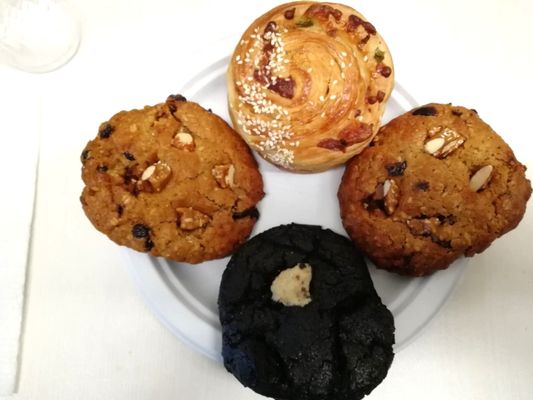 christine’s by null