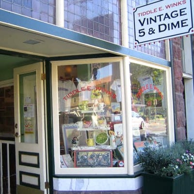 Tiddle E. Winks Vintage 5 & Dime by null
