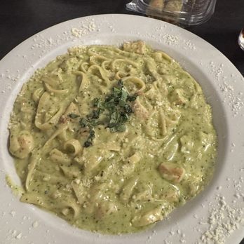 Alfredo's Pizzeria - Custom: Pesto Chicken Fettuccine Alfredo - Italian Near Me - San Diego, California