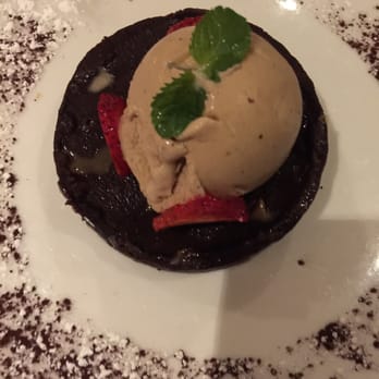Maya - Chocolate tart with dolce de leche with almonds and almond ice cream - Mexican Near Me - New York, New York Maya - Chocolate tart with dolce de leche with almonds and almond ice cream - Mexican Near Me - New York, New York