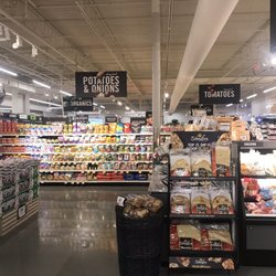 Giant - A snapshot of the produce department taken from the bakery department, looking toward the front of the store.