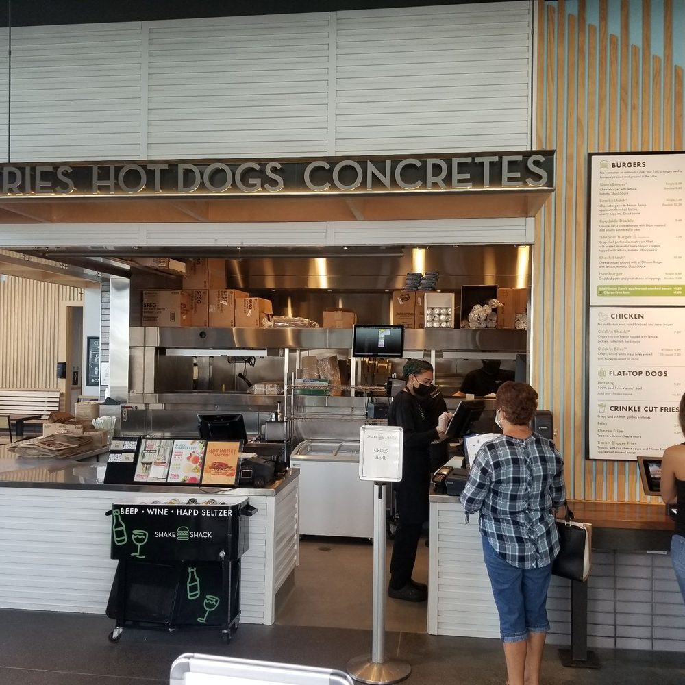 Shake Shack Long Beach - Inside - Burgers Near Me - Long Beach, California Shake Shack Long Beach - Inside - Burgers Near Me - Long Beach, California