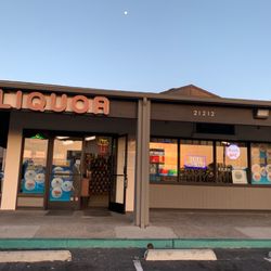 Lake Forest Liquor - LakeForest liquor is open . Better than ever . Come in for a cold drink