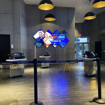 STUDIO MOVIE GRILL - Updated July 2025 - 547 Photos & 888 Reviews
