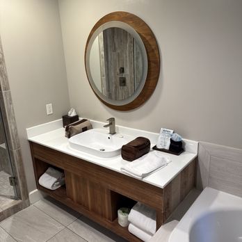 Margaritaville Island Hotel - Bathroom sink - Hotels Near Me - Pigeon Forge, Tennessee