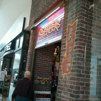 Spencer's - Gift Shops Near Me - Lakewood, California