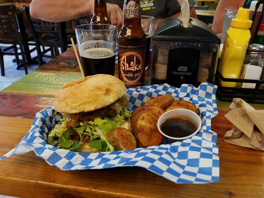 Big Belly Burgers and Brew by null