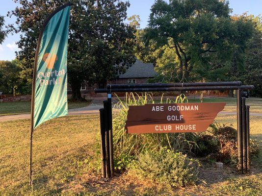 Overton Park by null