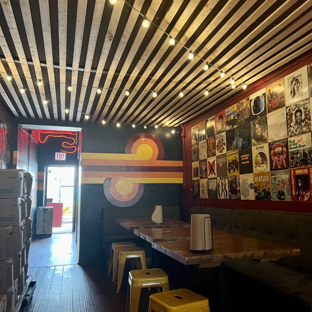 Lucy's - American Near Me - Chicago, Illinois