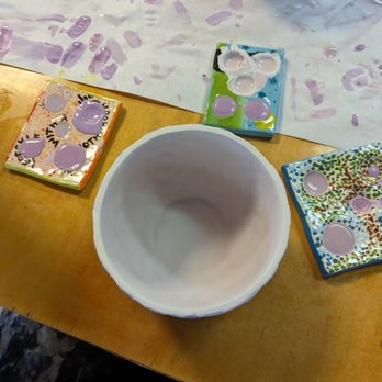 Cafe Monet - Painting trays and bowl to paint - Paint-Your-Own Pottery Near Me - Austin, Texas Cafe Monet - Painting trays and bowl to paint - Paint-Your-Own Pottery Near Me - Austin, Texas