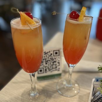 Biscuits & Jams - Tropical Mimosa - Breakfast & Brunch Near Me - Bartlett, Tennessee
