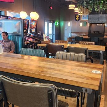BrewDog New Albany - Brewpubs Near Me - New Albany, Ohio BrewDog New Albany - Brewpubs Near Me - New Albany, Ohio