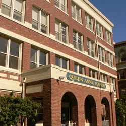 Queen Anne Manor - Grand Entry