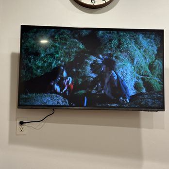 Ukranian Handyman - Tv installation - Furniture Assembly Near Me Ukranian Handyman - Tv installation - Furniture Assembly Near Me