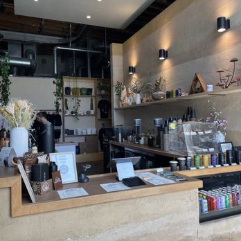 MUD\WTR :gather - Counter - Meditation Centers Near Me - Santa Monica, California MUD\WTR :gather - Counter - Meditation Centers Near Me - Santa Monica, California