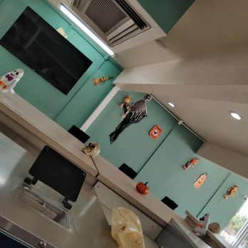 San Vicente Laundromat - Festive! 2025 - Laundromat Near Me - El Paso, Texas San Vicente Laundromat - Festive! 2025 - Laundromat Near Me - El Paso, Texas
