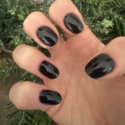 Hop Nails & Spa - Perfect manicure