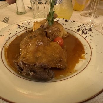 Le Petit Châtelet - Duck confit - French Near Me - Paris, 75 Le Petit Châtelet - Duck confit - French Near Me - Paris, 75
