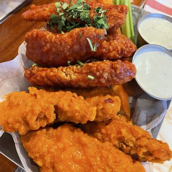 CHARLIE’S SPORTS BAR - Updated January 2026 - 531 Photos & 247 Reviews ...