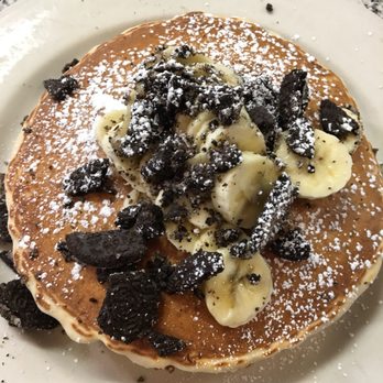 Maureen's Kitchen - Oreo pancakes with banana - Breakfast & Brunch Near Me - Smithtown, New York Maureen's Kitchen - Oreo pancakes with banana - Breakfast & Brunch Near Me - Smithtown, New York