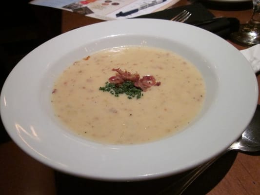 Le Cellier Steakhouse by null