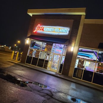 Leo's Coney Island - Front entrance - American Near Me - Woodhaven, Michigan