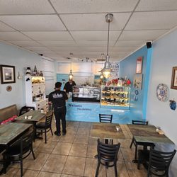 Turquoise Cafe & Bakery