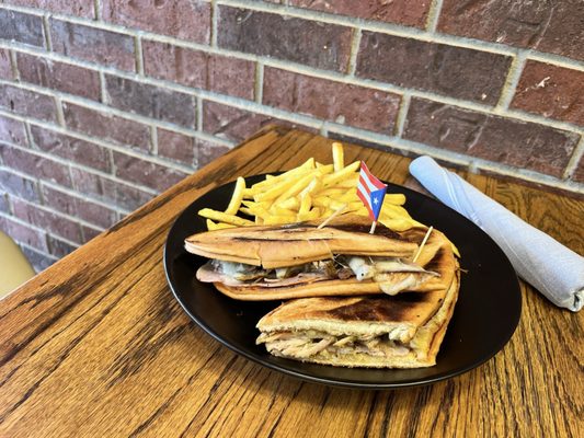 El Caribeño Puerto Rican Restaurant by null