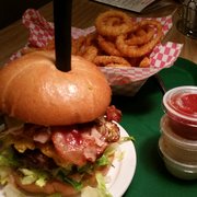 Photo of Pilot Butte Drive-In Restaurant - Bend, OR, United States. Foods