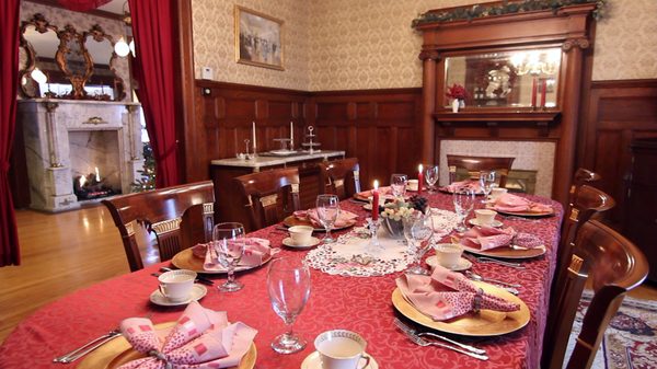 1897 Beekman House Bed and Breakfast by null