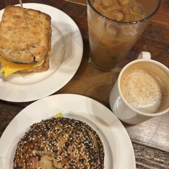 The Rhu - Eveything bagel and gluten free biscuit breakfast sandwhiches - Cafes Near Me - Asheville, North Carolina
