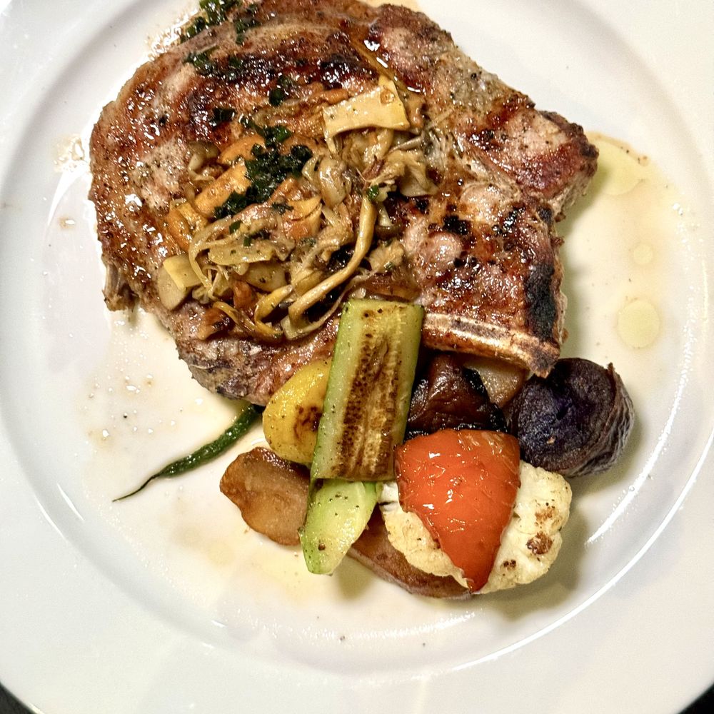 Maison T - Bistros Near Me - Toronto, Ontario Maison T - Bistros Near Me - Toronto, Ontario